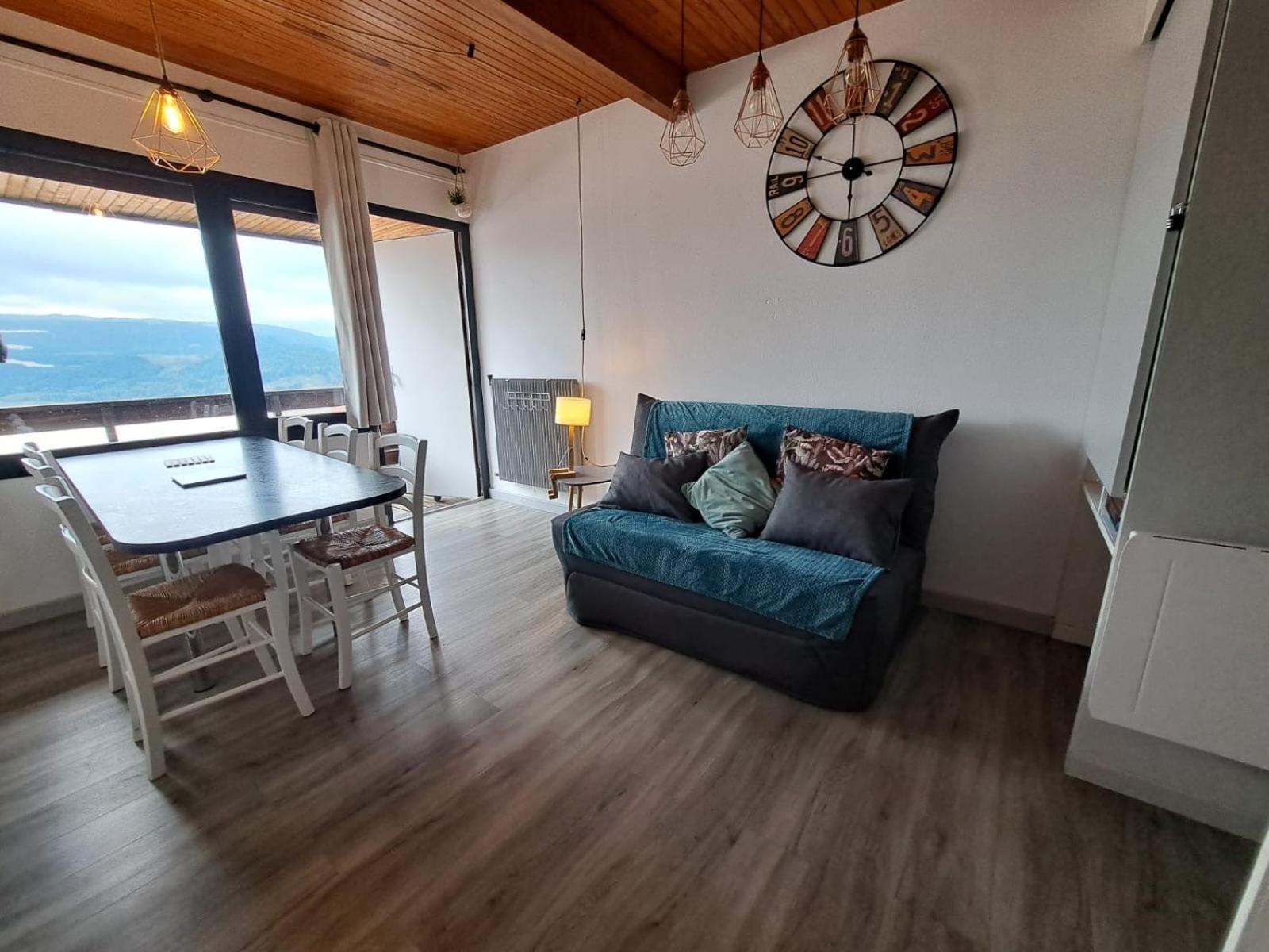 Appartement Duplex Avec Vue Sur Le Sancy Et Garage Couvert Murat-le-Quaire Exterior foto